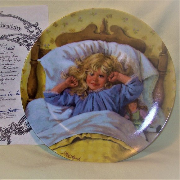 *** AWAKENING *** 1985 Collector's Plate - Picture 1 of 2